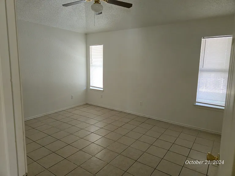 405 Alpine St — Photo 8