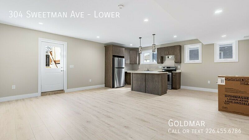 1st image of 304 Sweetman Ave