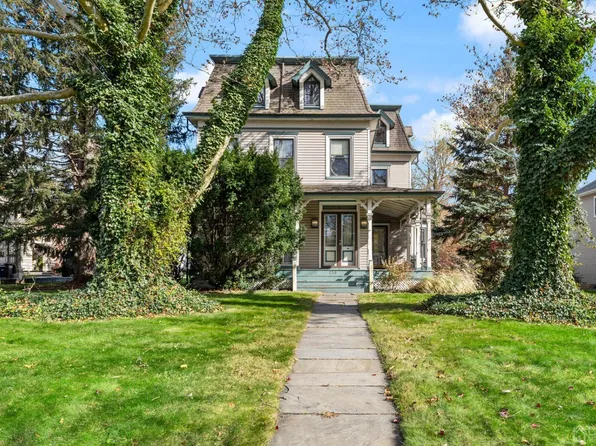 239 Walnut Ave, Cranford, NJ 07016