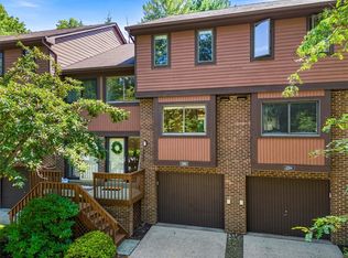 1203 Forest Edge Ct, Wexford, PA