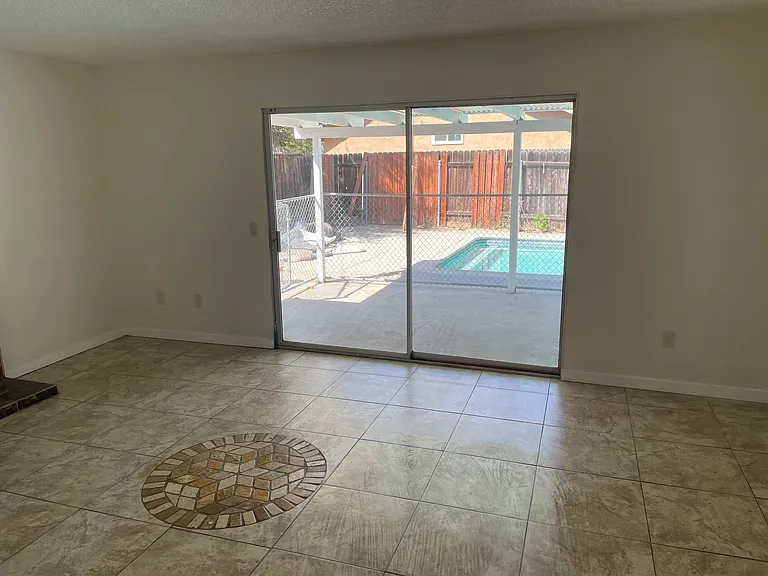 4901 Gardena Dr #HOUSE — Photo 9