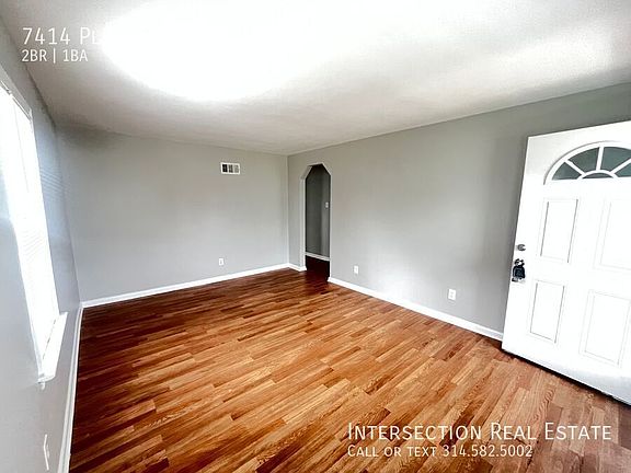3rd image of 7414 Pleaseway Dr