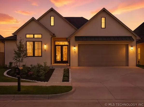 12030 S Vandalia Ave E, Tulsa, OK 74137