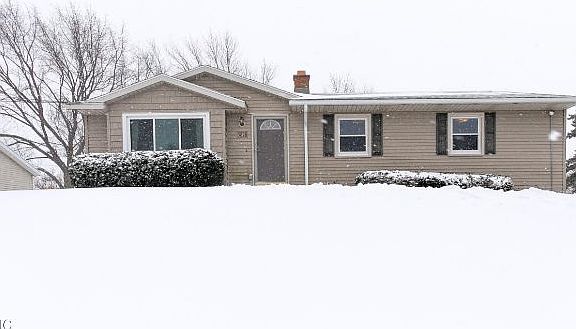 2nd image of 3826 New Holland St
