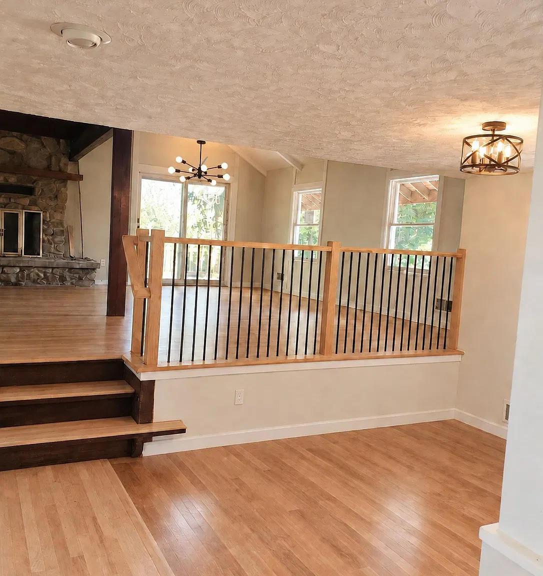 5 bed, 2256 sqft, $4,900 — Photo 3