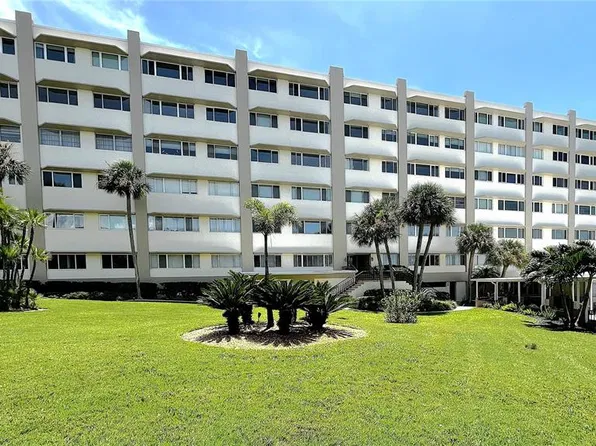 100 BLUFF VIEW DRIVE #211A, BELLEAIR BLUFFS, FL 33770