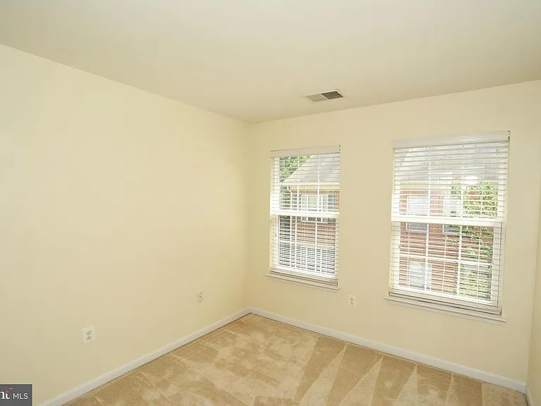 2303 Huntington Station Ct — Photo 18