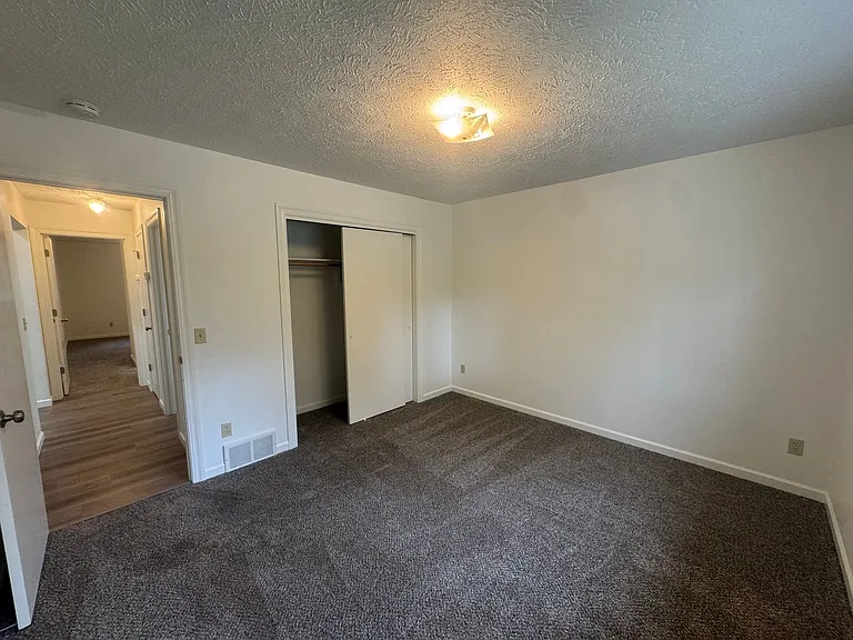 6920 N Old Fort Dr — Photo 16