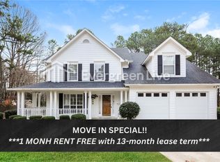 9928 Point View Dr, Jonesboro, GA 30238