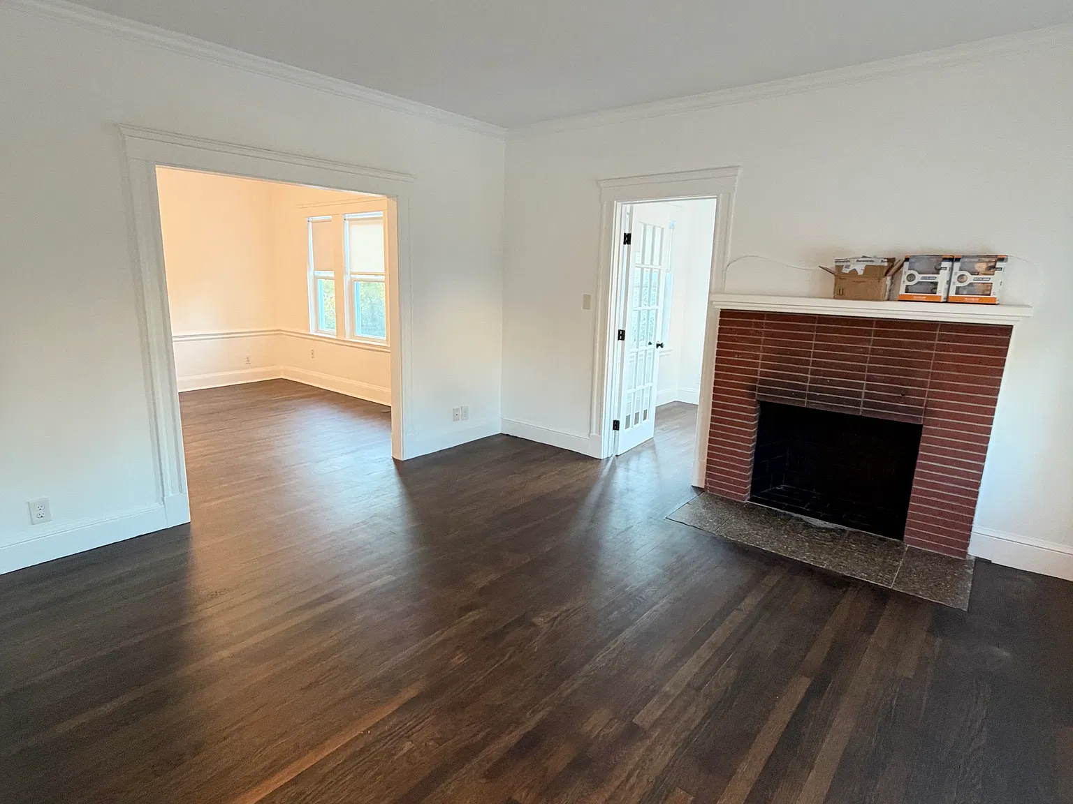 3 bed, 1200 sqft, $3,800 — Photo 3