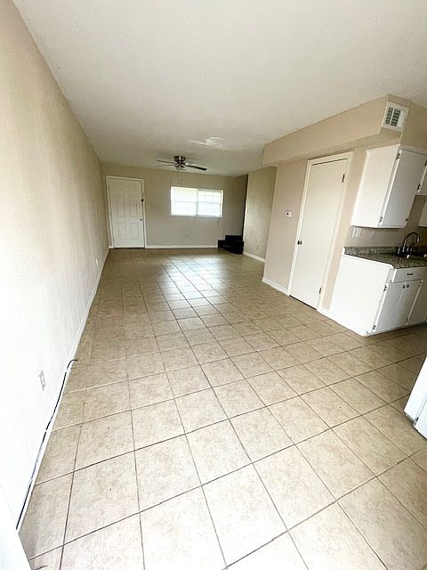 1st image of 2515 Solomon Dr #C-5