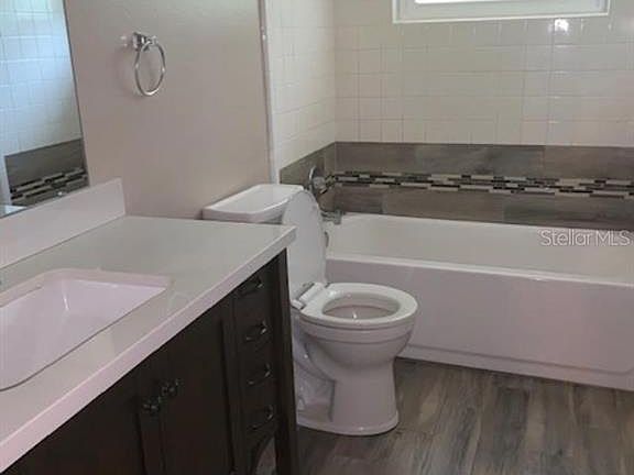 5th image of 2281 Adelia Blvd