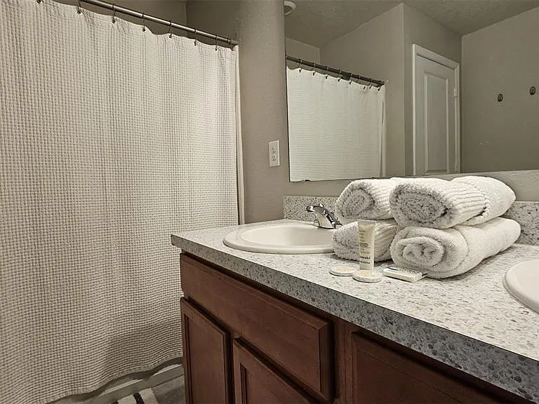 308 Lake Lucerne Way — Photo 2