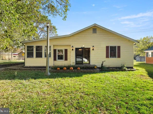 2468 Dry Run Rd, Luray, VA 22835