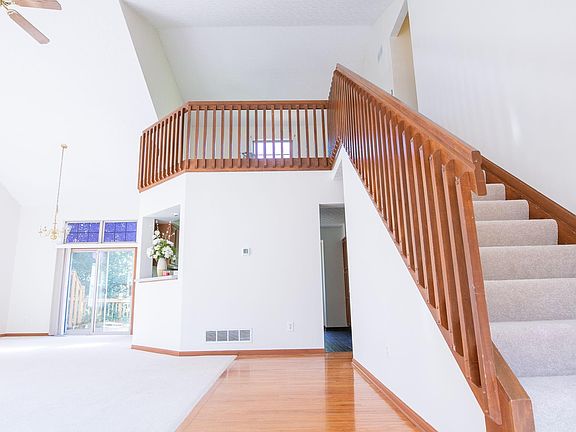 5th image of 6102 Northcliff Blvd