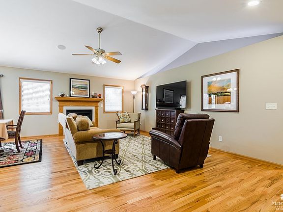 2nd image of 2023 Sunnymeade Rd