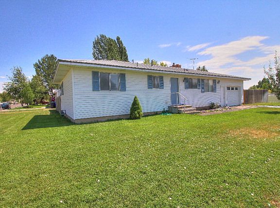 2nd image of 230 Marianne Dr