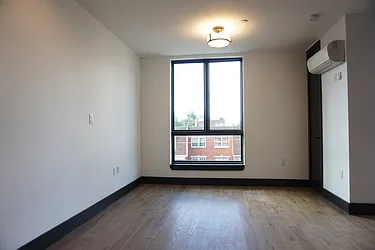 Rented by Rennit Inc.