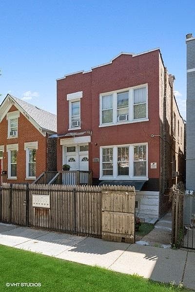 1st image of 845 N Francisco Ave