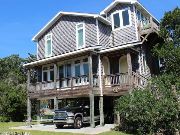 54 Creek Point Road, Ocracoke, NC 27960