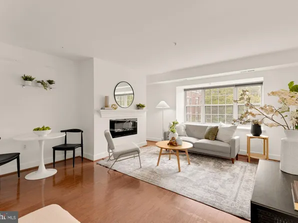 3601 38th St NW APT 303, Washington, DC 20016