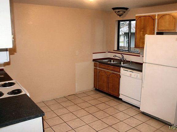 4th image of 309 Calistoga St E