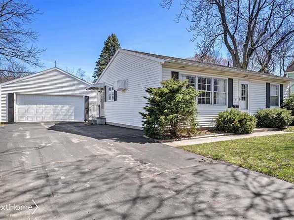 209 S East St, Saint Louis, MI 48880