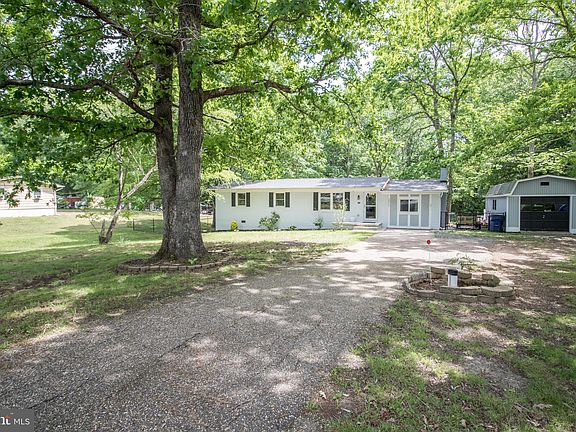3rd image of 22516 Joan Dr