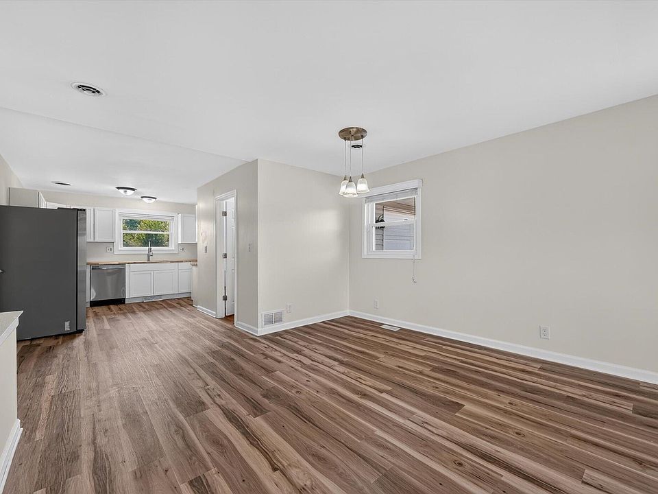 7956 Church Rd, photo 16
