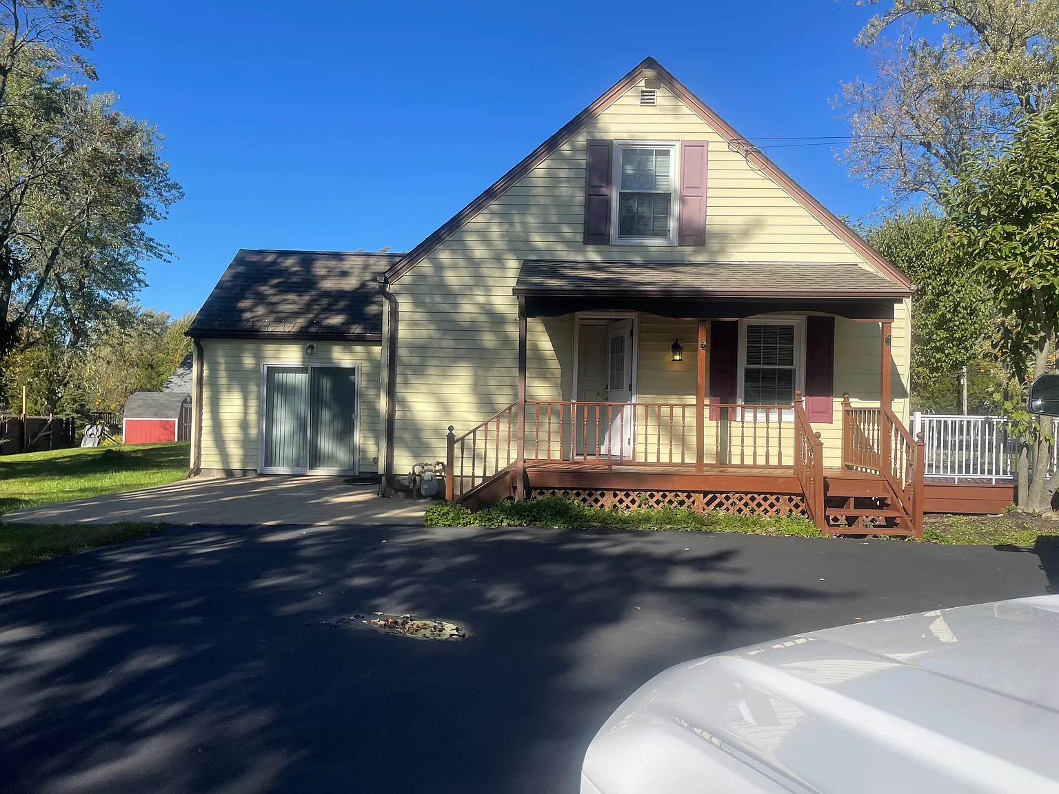 2 bed, 1300 sqft, $2,300 — Photo 2