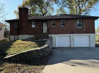 3316 S Hocker Ave, Independence, MO 64055