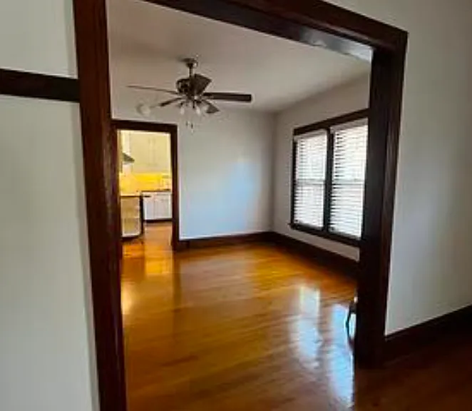 103 E Tompkins St #1 — Photo 4