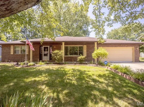 217 Adam Dr, Swansea, IL 62226