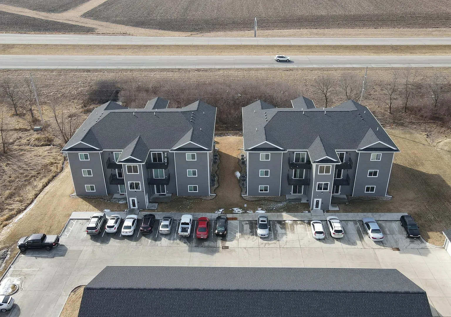 Special - 1 month FREE with a 12 month lease — Photo 2