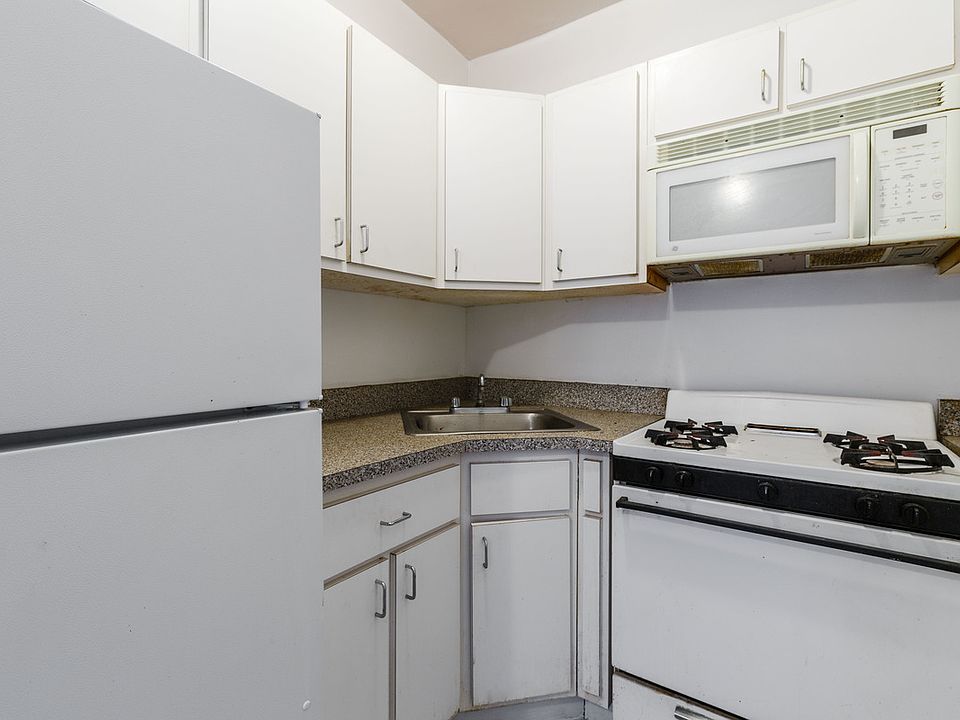 1st image of 415 E 17th St APT 6K