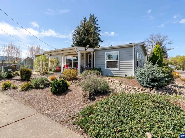 1340 40th Ave, Sweet Home, OR 97386