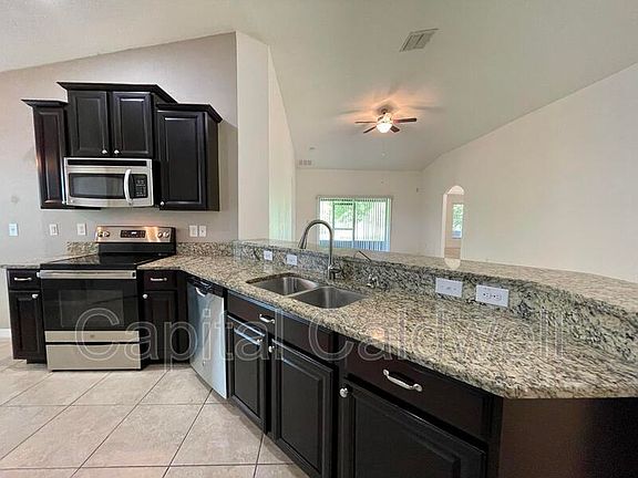 5th image of 13146 Royal Pines Ave