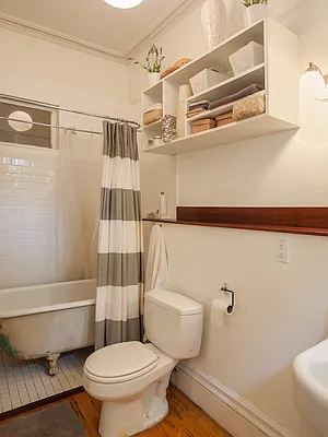 Rented by Dwell Residential Inc | media 32