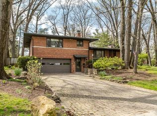 2909 Asbury Dr, Columbus, OH 43221