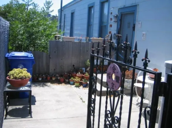 121 Santa Fe Ave APT A, Point Richmond, CA 94801