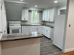 136 Evans St, Williamsville, NY 14221