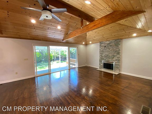 4th image of 3462 Union Ave