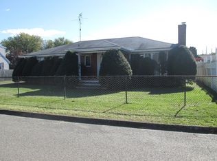 101 Blanchwood Ave, Chicopee, MA 01013