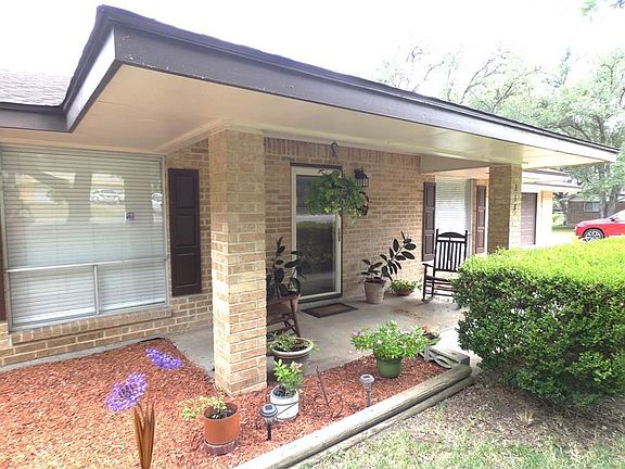 3rd image of 218 Kessler Ln