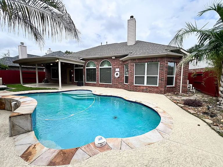 2215 Dorman Ct — Photo 42