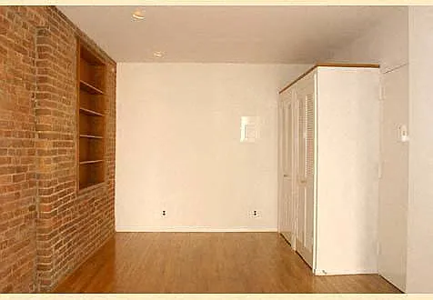 401 E 76th St #2RE — Photo 2