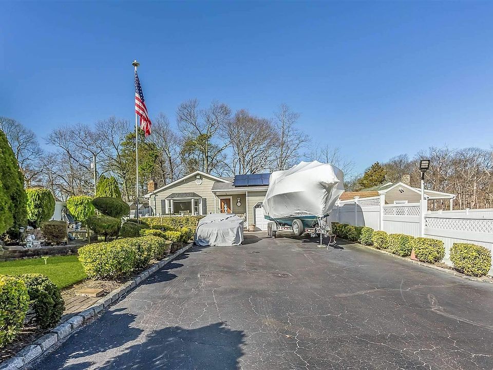 205 Mooney Pond Road, Selden, NY 11784 Zillow