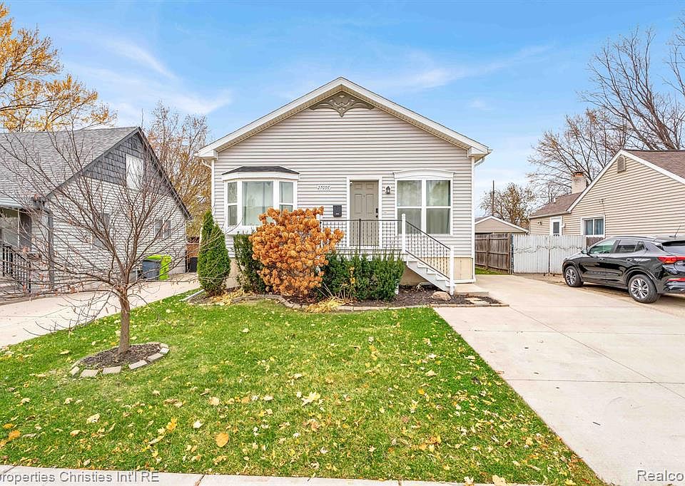 27097 Alger Blvd, Madison Heights, MI 48071 | Zillow