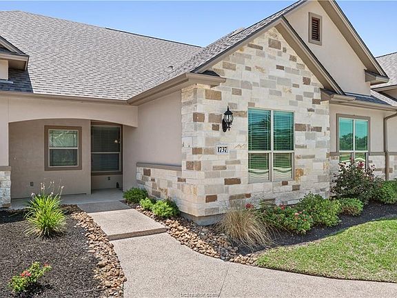 3rd image of 1737 Summit Crossing Ln