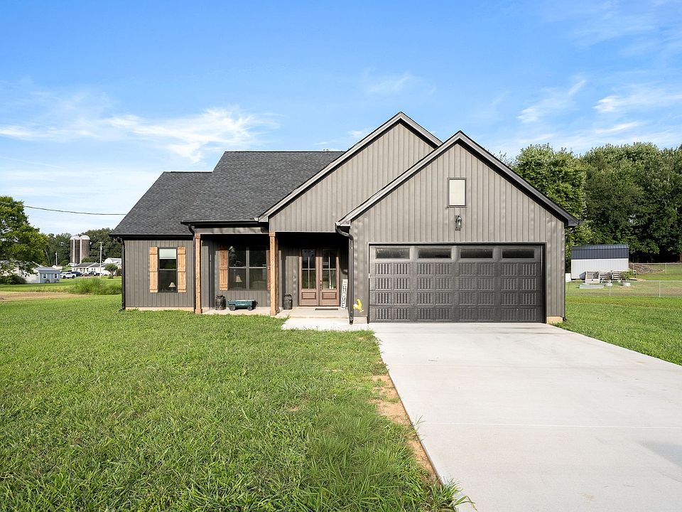 1st image of 209 Brandon Dr